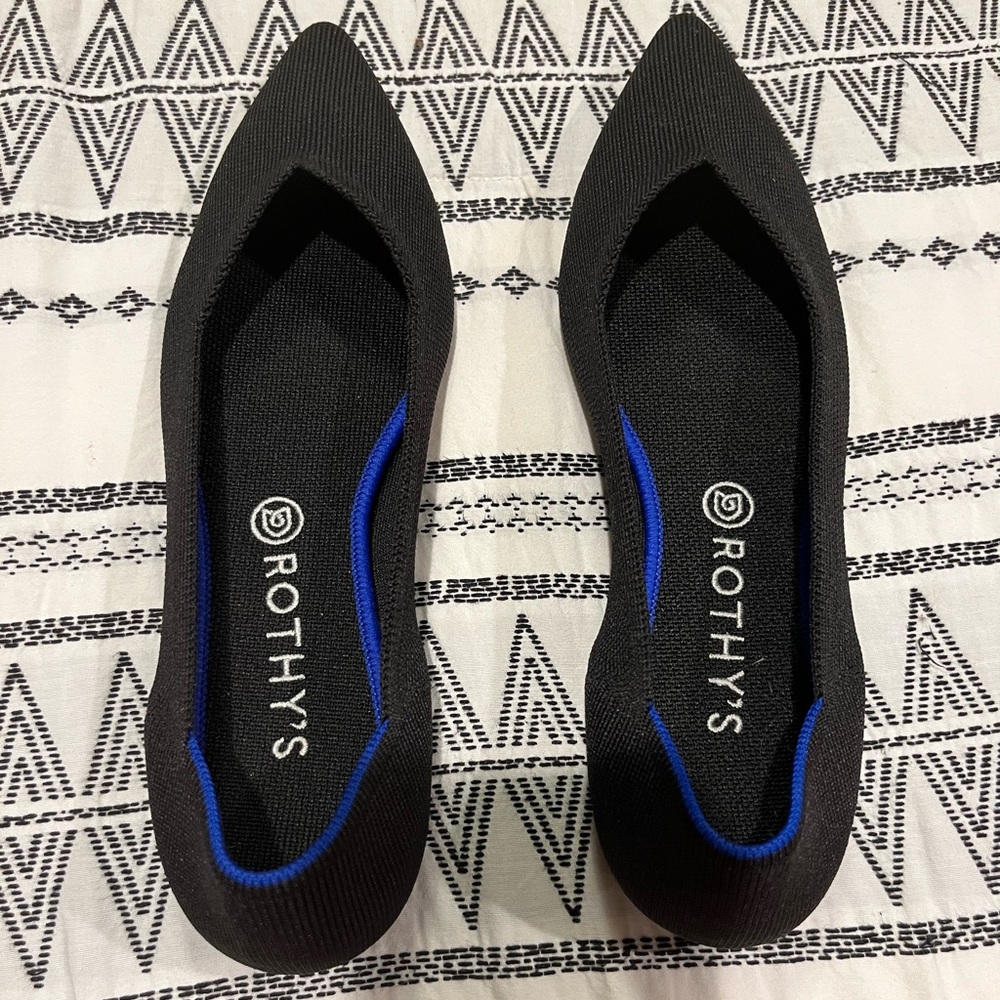 Rothy’s The Point in Black Solid sz 12.